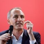 Raphaël Glucksmann, fondateur de Place publique, s'exprimant lors d'un événement politique à Pontoise en novembre 2025.