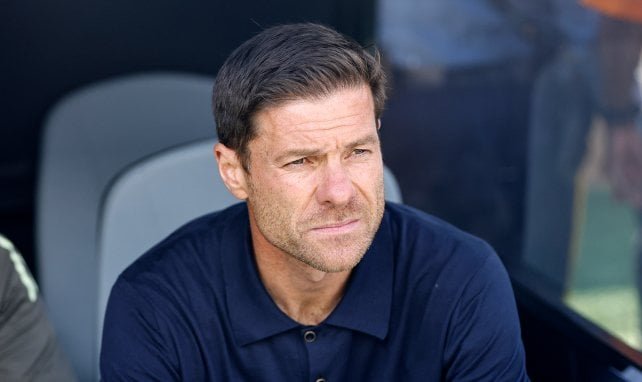 Álvaro Arbeloa sur le banc du Real Madrid, succédant à Xabi Alonso.