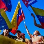 Illustration of a smartphone screen displaying a mix of real and fake news headlines, with AI-generated images and old videos appearing alongside legitimate reports, symbolizing the flood of disinformation.