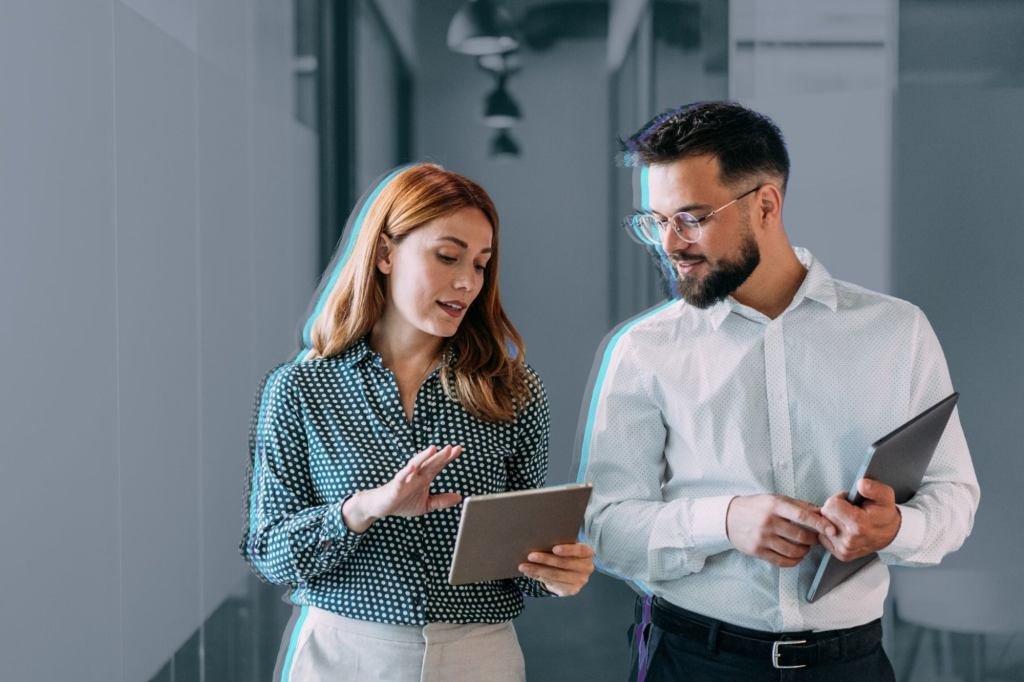 The Unseen Price of Capital: Mastering Fundraising While Retaining Control and Clarity 3 A founder strategically planning a fundraising campaign, balancing control and growth.