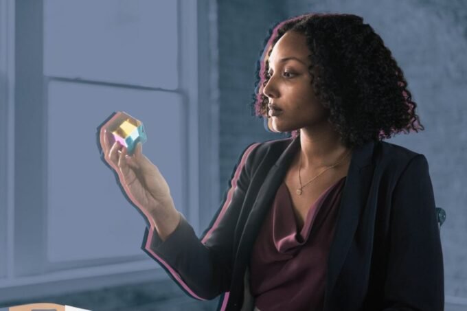 A diagram illustrating the connection between patents, funding, and startup success, with gears representing strategic planning.