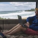 A clock face superimposed over a diverse group of professionals working flexibly, symbolizing the shift to temporal autonomy in the modern workplace.