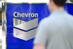 Beyond Maduro: Why U.S. Oil Giants Are Wary of Venezuela's Rebirth 3 Chevron Corporation headquarters signage in Houston, Texas, symbolizing the company's cautious stance on Venezuelan oil investments.