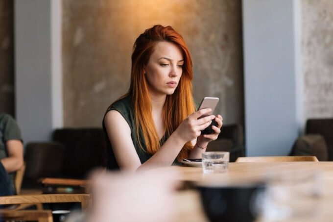 AI agent analyzing content trends for solo creators