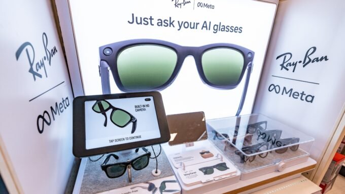 Conceptual image of AI-powered smart glasses and wearables from Apple and Meta, representing the future of personal technology.