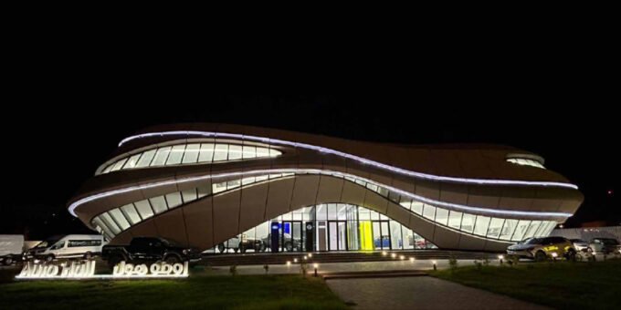 Auto Hall : L'Ascension Fulgurante