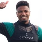 Ayoub El Amloud, nouvelle recrue du Raja Casablanca, s'entraînant avec son nouveau club.