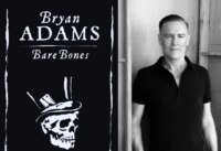 Bryan Adams sur scène, guitare acoustique à la main, lors d'un concert intime.