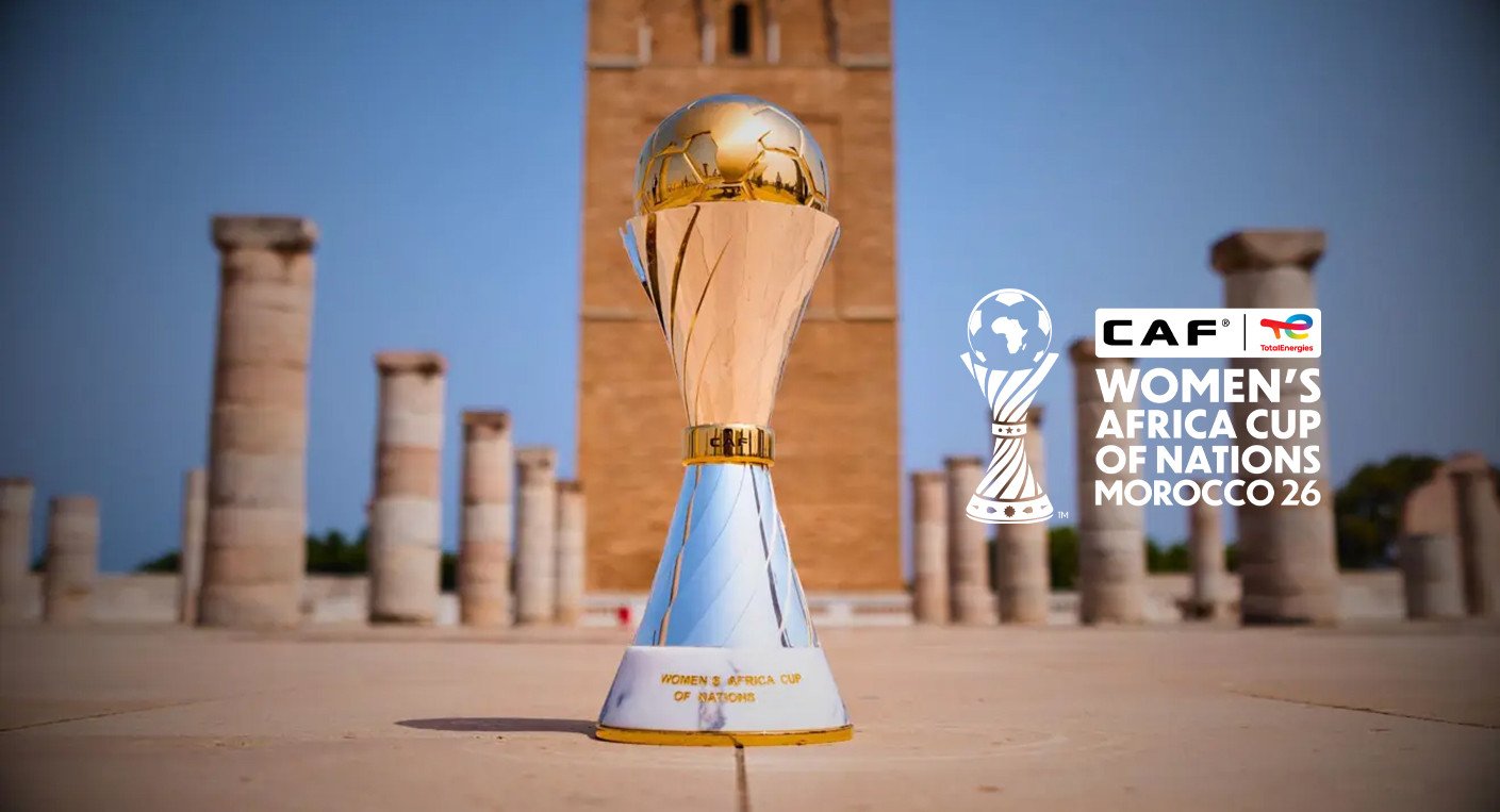 Patrice Motsepe, président de la CAF, annonçant la confirmation du Maroc comme pays hôte de la CAN Féminine 2026.