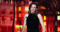 Portrait des personnalités phares des Césars 2026 : l'icône Jim Carrey, la charismatique Camille Cottin et l'élégant Benjamin Lavernhe, réunis pour une soirée mémorable.