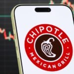 A vibrant image of a Chipotle restaurant facade, symbolizing its strategic focus on the top tier of the K-shaped economy.