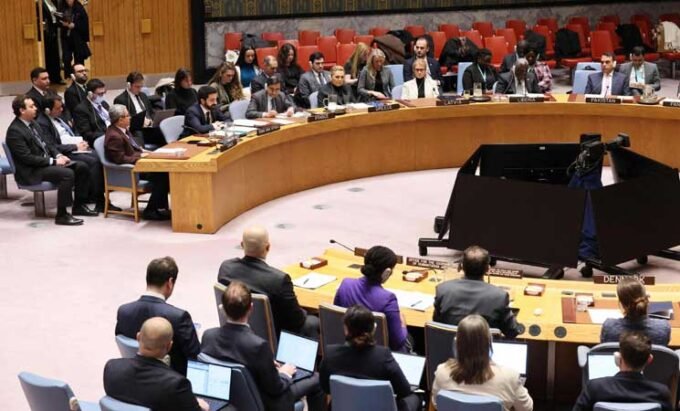 صورة توضيحية لمجموعة من الأخبار العالمية والعربية المتنوعة