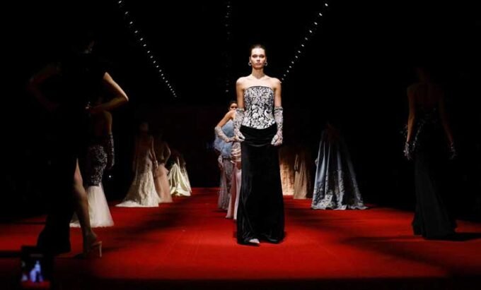 صورة تعبيرية لمجموعة من الأخبار العالمية المتنوعة