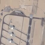 صورة تجمع لقطات رمزية لأبرز الأحداث العالمية المذكورة في النشرة الإخبارية.