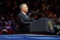 صورة للمبعوث الرئاسي الأمريكي ستيف ويتكوف يتحدث عن خطة إعمار غزة