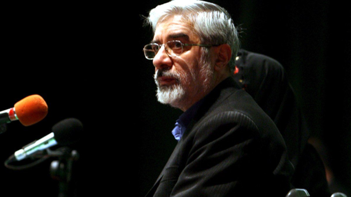 صورة للرئيس الإيراني الأسبق حسن روحاني في عام 2013