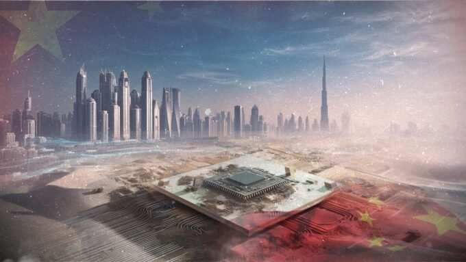 طائرة مسيرة صينية تحلق فوق مدينة خليجية ترمز للتنافس التكنولوجي