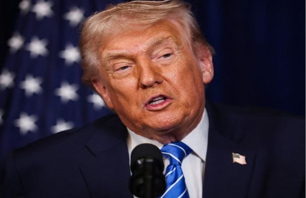 إدارة ترامب تسعى قضائياً لإنهاء حماية آلاف السوريين المؤقتة 7 صورة للمحكمة العليا الأمريكية أو خريطة لسوريا والولايات المتحدة