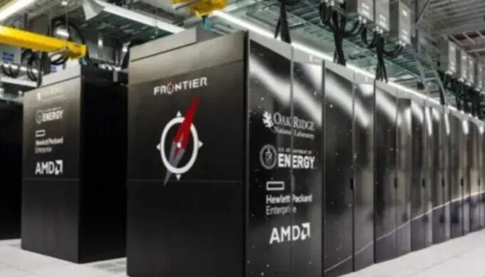 صورة توضيحية لحاسوب فائق يمثل التقدم في الذكاء الاصطناعي والحوسبة عالية الأداء.