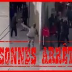 صورة لشارع في المدينة العتيقة بالدار البيضاء مع إشارة إلى تواجد أمني