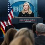 البيت الأبيض يمتنع عن تحديد جدول زمني لمفاوضات إيران وسط تصاعد الخيارات العسكرية 8 صورة للبيت الأبيض أو اجتماع دبلوماسي يرمز للمفاوضات مع إيران.