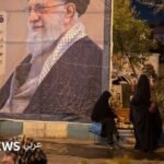 تحليل معمق: خيارات ترامب في إيران، استراتيجيات طهران للبقاء، ودبلوماسية كوريا الشمالية الرياضية 6 يافطة لخامنئي تحث الشباب على الثبات والاستقامة