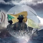 صورة تظهر ملصقات لشخصيات من محور المقاومة في شوارع بغداد، مع إشارة إلى التوترات الإقليمية.