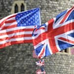 تصعيد جيوسياسي: بريطانيا ترفض استخدام قواعد تشاغوس ضد إيران وتداعيات ذلك على العلاقات الثنائية 4 صورة توضيحية للتوترات الجيوسياسية بين بريطانيا والولايات المتحدة حول استخدام القواعد العسكرية وملف إيران، مع إشارة إلى قضايا غزة والذكاء الاصطناعي العسكري.