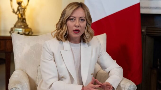 رئيسة الوزراء الإيطالية جورجيا ميلوني تتحدث عن تخريب السكك الحديدية في ميلان