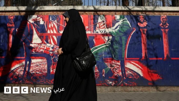 تداعيات الهجوم الأمريكي الإسرائيلي على إيران: سيناريوهات محتملة لمستقبل المنطقة 7 أعلنت إسرائيل أنها شنت "هجوماً استباقياً" على إيران