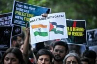 صورة لملصق 'فلسطين حرة' أو لمدينة كاسول الهندية