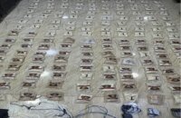 صورة لبالونات تستخدم في تهريب المخدرات أو لوحدات حرس الحدود الأردنية أثناء عملية إحباط تهريب.