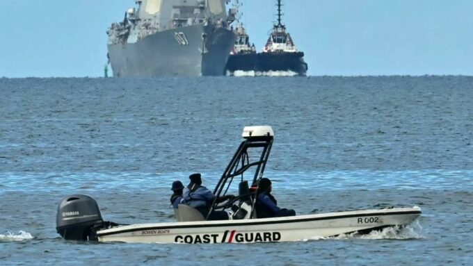 زورق سريع أمريكي يتلقى نيرانًا من خفر السواحل الكوبية في عرض البحر