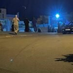 صورة توضيحية لساعة حائط أو شروق الشمس في الصباح الباكر