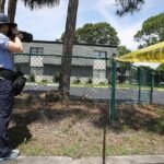 صورة توضيحية لوسائل التواصل الاجتماعي والتحقيق في جريمة قتل جماعي في فلوريدا.