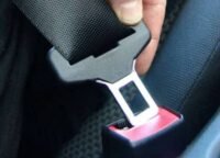 حزام الأمان في سيارة أجرة