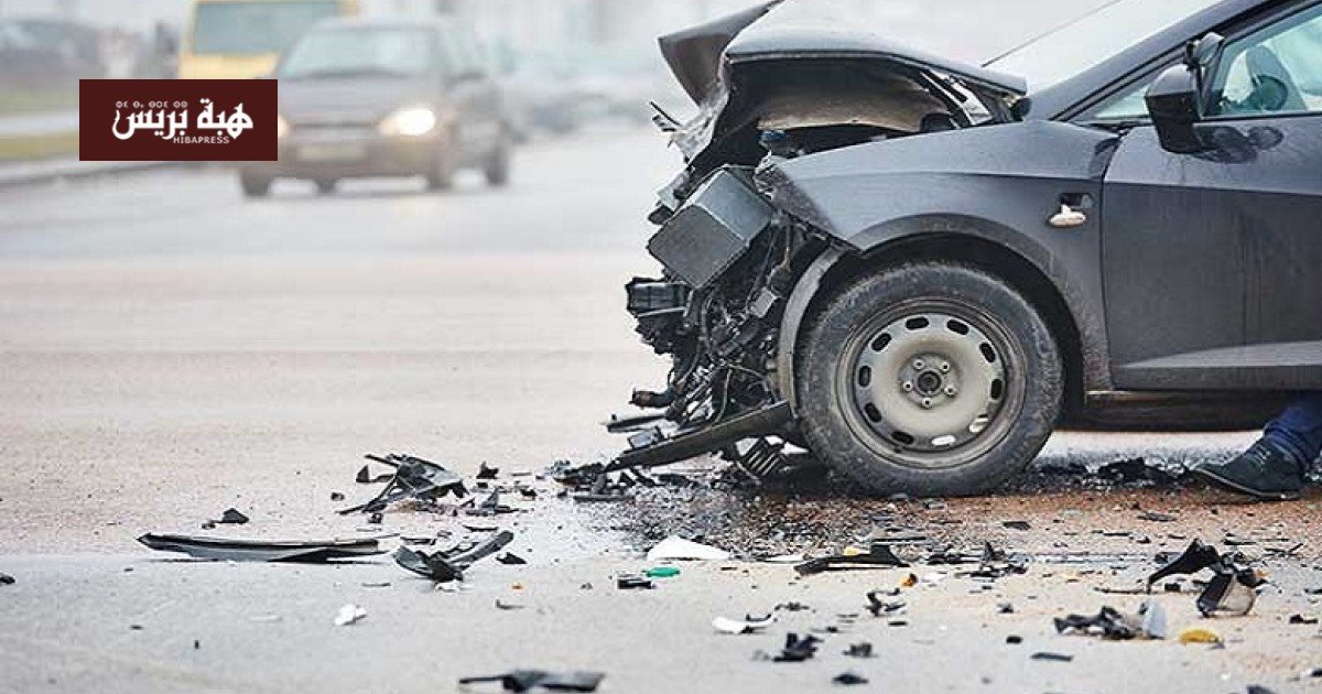 صورة توضيحية لحادث سير في مدينة مغربية مع سيارات إسعاف