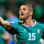 احتفال لاعب الوحدات أنس العوضات بهدف في مرمى الجزيرة خلال مباراة دوري المحترفين الأردني