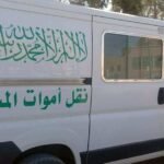 سيارة نقل أموات بيضاء تحمل شعارات دينية مسموح بها في المغرب.
