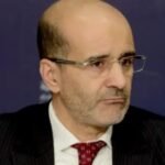 إدريس الأزمي الإدريسي، نائب الأمين العام لحزب العدالة والتنمية، يتحدث في ندوة عن طموحات الحزب الانتخابية.