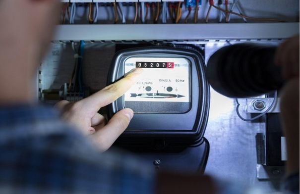 تقرير لجنة التحقيق حول فواتير الكهرباء المرتفعة في الأردن