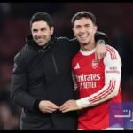 ميكيل أرتيتا مدرب آرسنال يحتفل بفوز فريقه على ليدز يونايتد