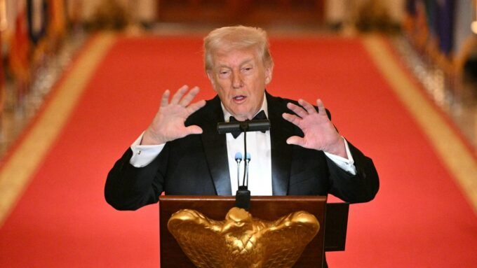 قلق الأمريكيين من عمر ترامب وتقلباته