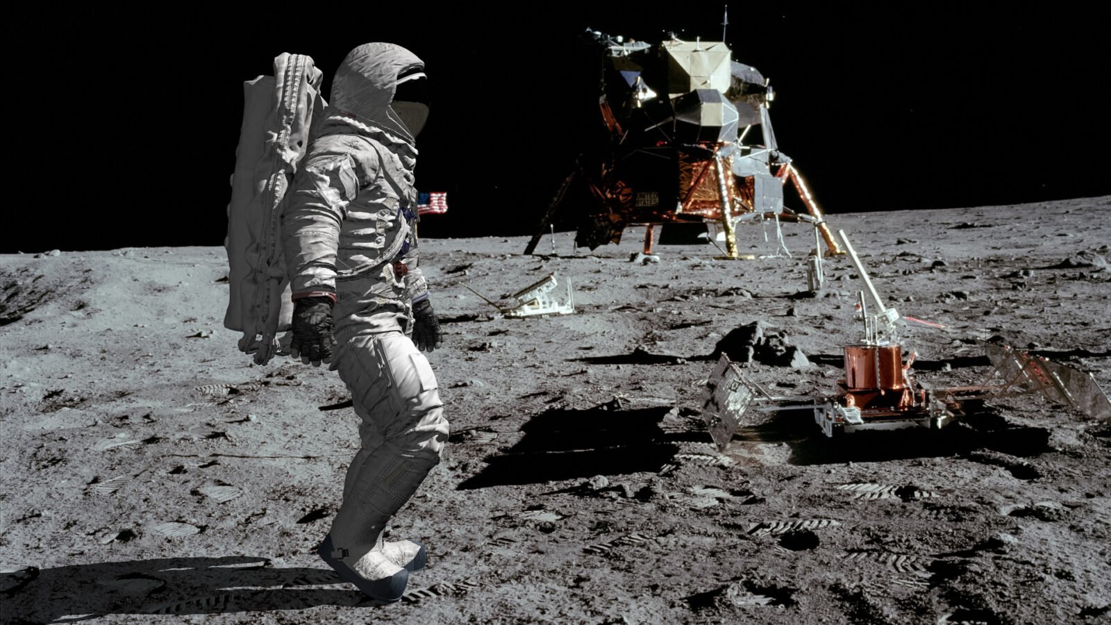 صورة لمهمة أرتميس الفضائية أو رائد فضاء على سطح القمر، ترمز لجدل الهبوط على القمر.