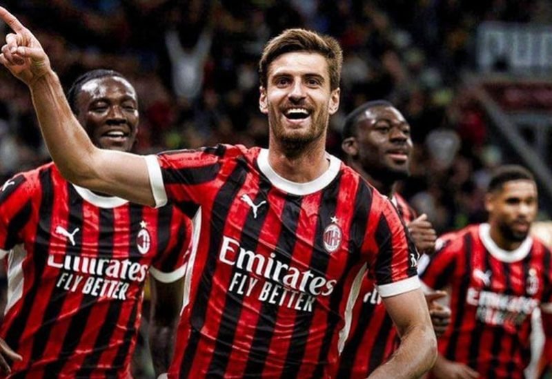 لاعبو بارما يحتفلون بهدف الفوز ضد ميلان في ملعب سان سيرو