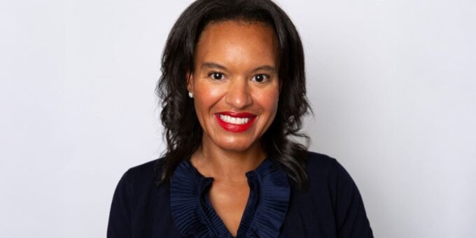 e.l.f. Beauty Super Bowl ad featuring Melissa McCarthy and other stars, showcasing the Glow Reviver Lip Oil.