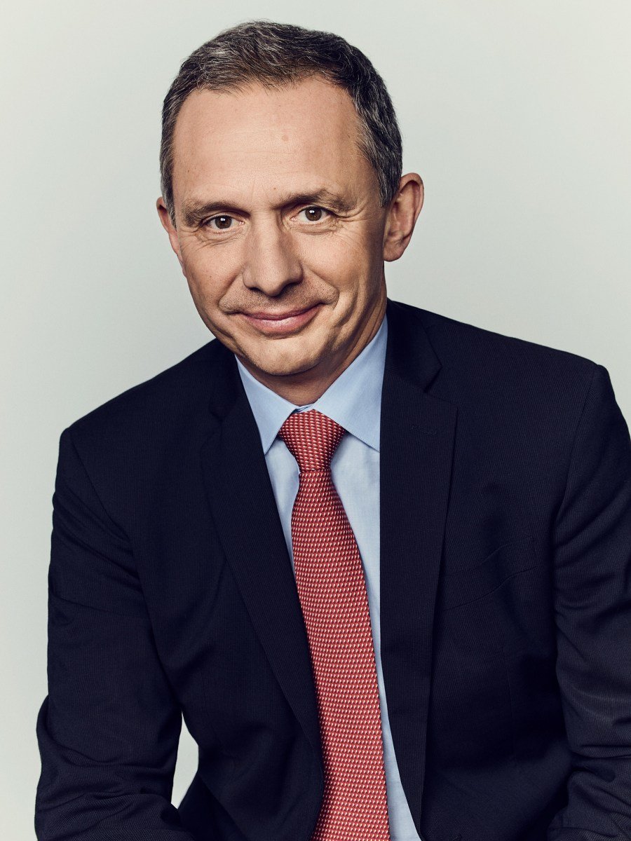 Enrique Lores, the new CEO and President of PayPal, previously CEO of HP.