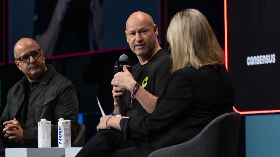 Sharplink CEO Joseph Chalom and Consensys CEO Joe Lubin discussing Ether's institutional role at Consensus Hong Kong 2026.