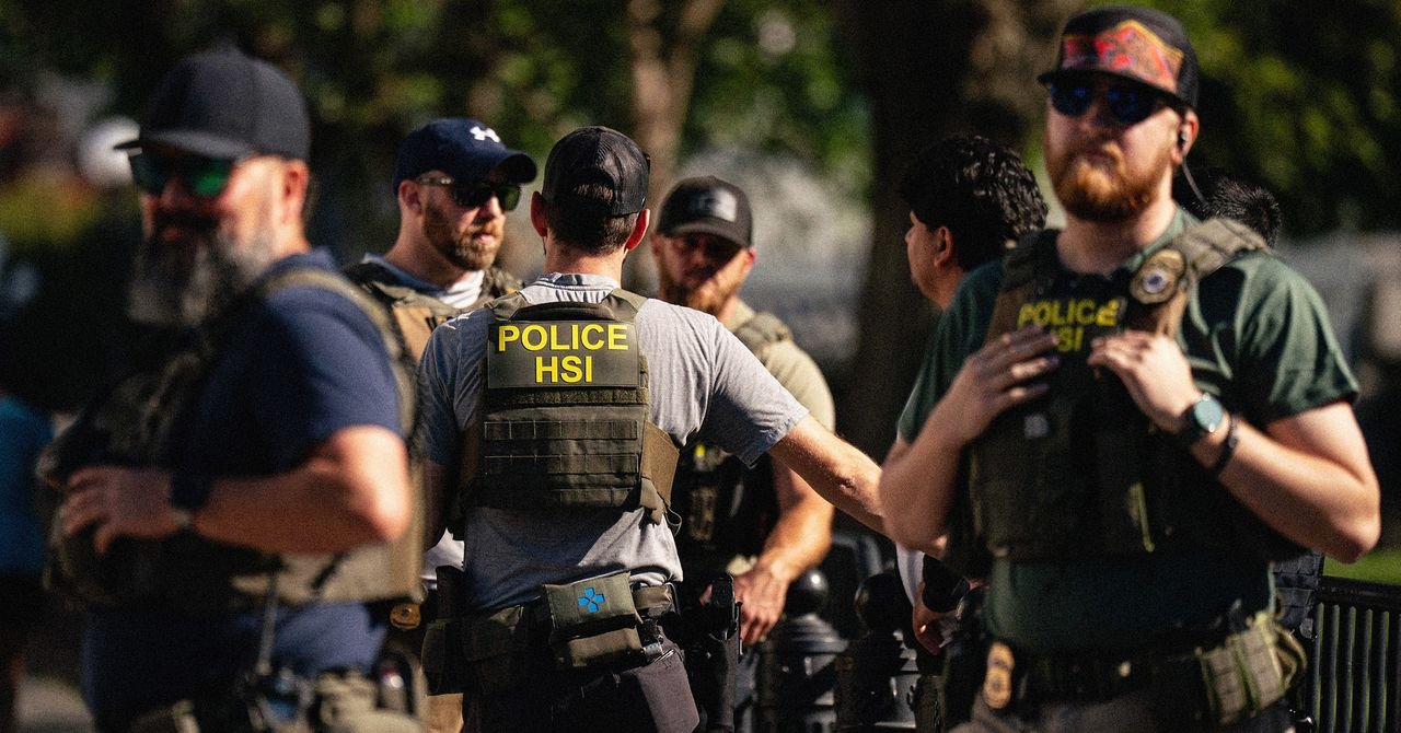 Federal Fault Lines: Inside the Secret Forums Where HSI Agents Vent About ICE 3 Illustration of a computer screen showing a forum with federal agent badges, representing internal discussions within Homeland Security.