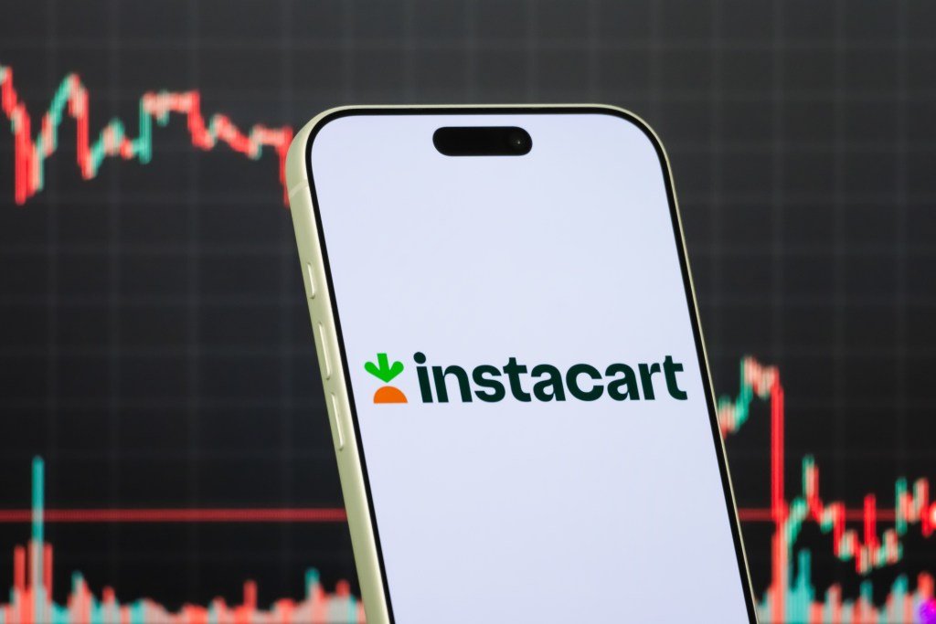 Instacart logo with a chart comparing tech salaries against competitors like DoorDash and Uber